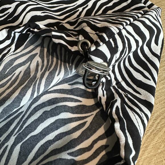 Chico's Zenergy Neema Animal Skirt Zebra Black and White Size L or Chico's 2 - Picture 8 of 10